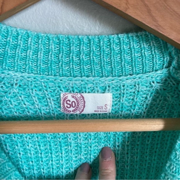 SO Turquoise Sweater Size Small - Picture 3 of 6